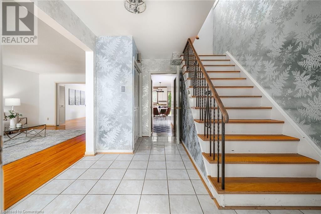 69 PETTIT DRIVE Image 16