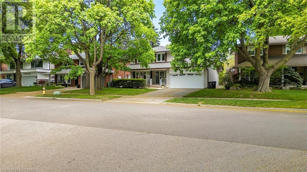 69 PETTIT DRIVE Image 34