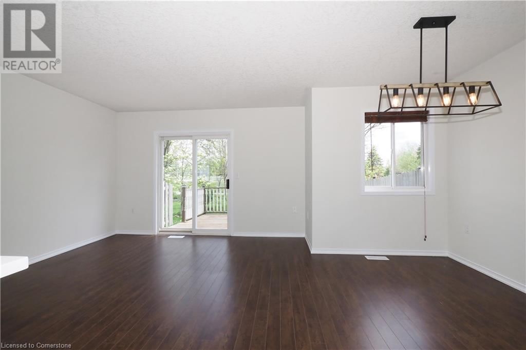 502 MAYFLOWER STREET Image 11