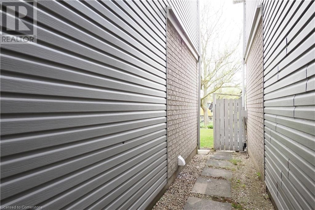502 MAYFLOWER STREET Image 26