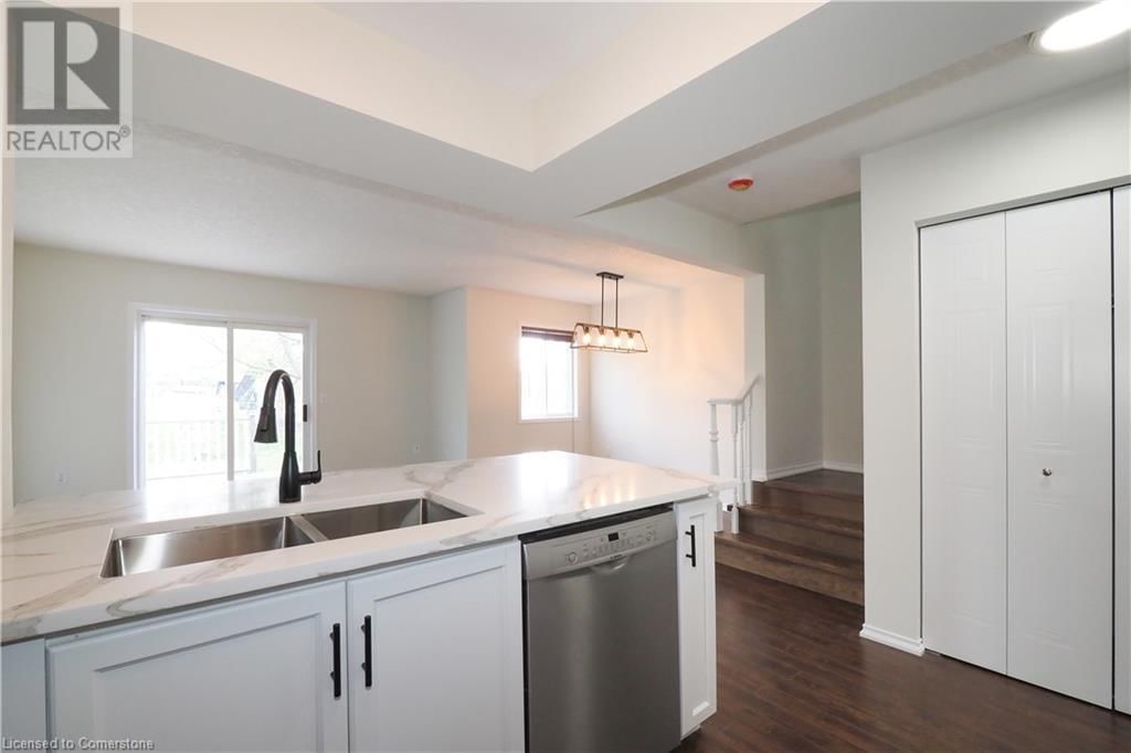 502 MAYFLOWER STREET Image 8
