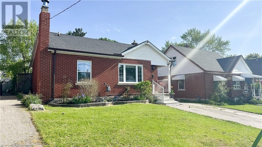 776 ELIZABETH STREET Image 1