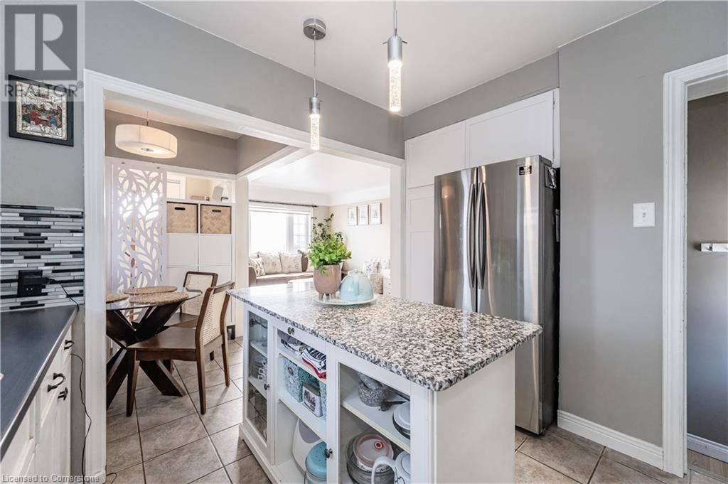 776 ELIZABETH STREET Image 15