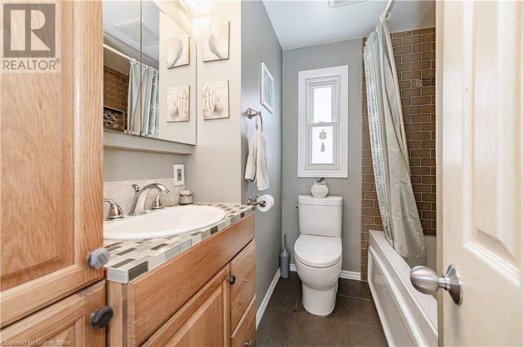 776 ELIZABETH STREET Image 21
