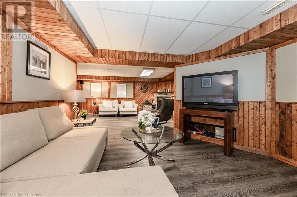 776 ELIZABETH STREET Image 30