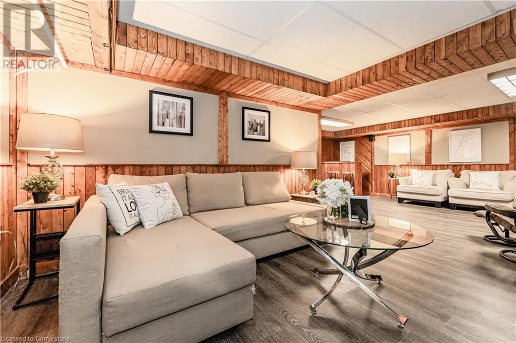 776 ELIZABETH STREET Image 31