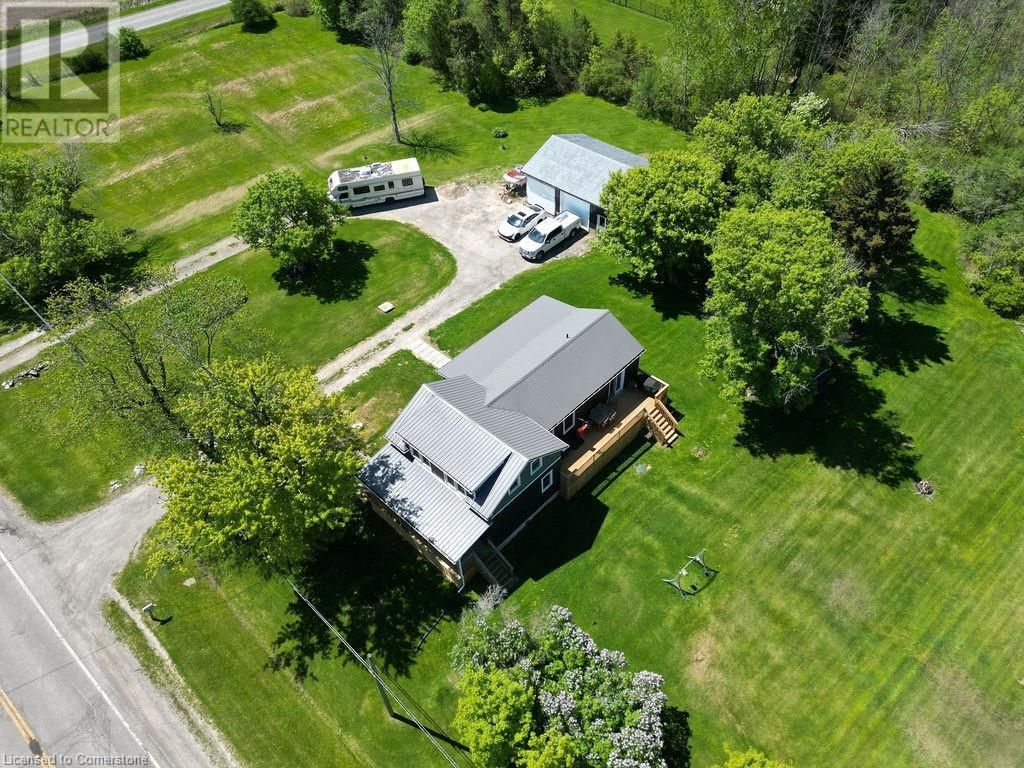 136 ERIE AVENUE SOUTH Image 1