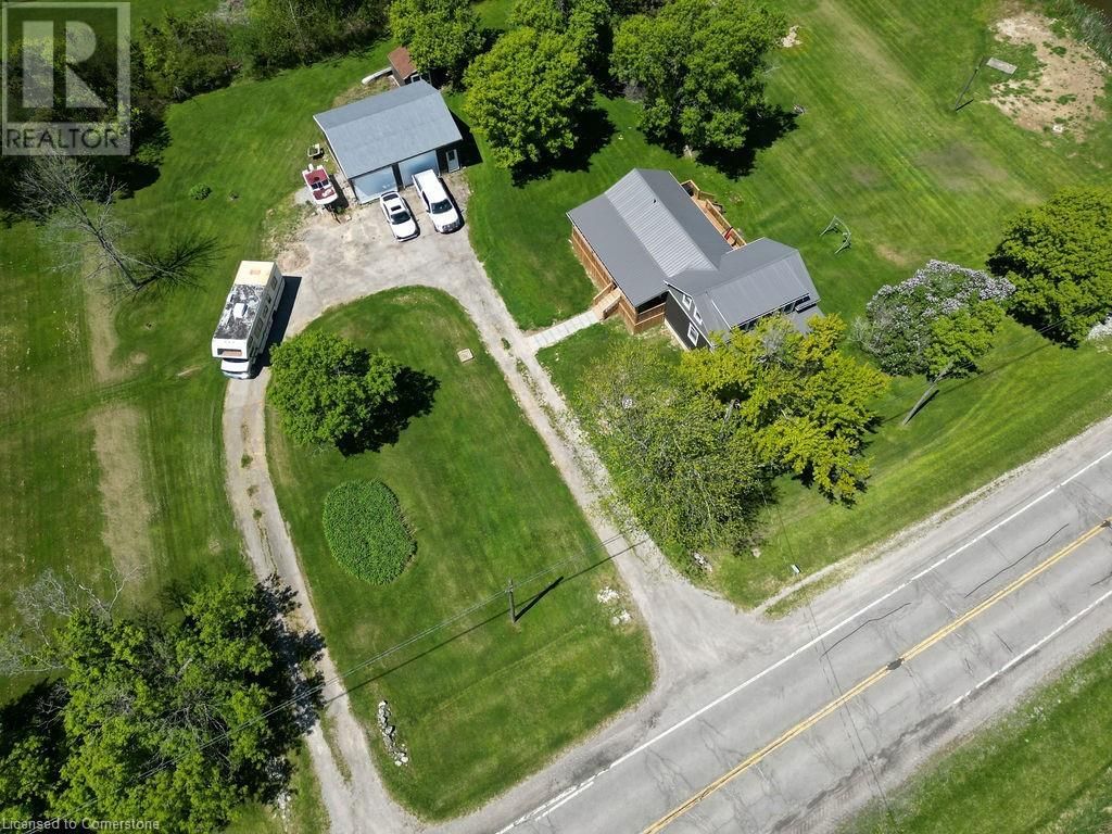 136 ERIE AVENUE SOUTH Image 12