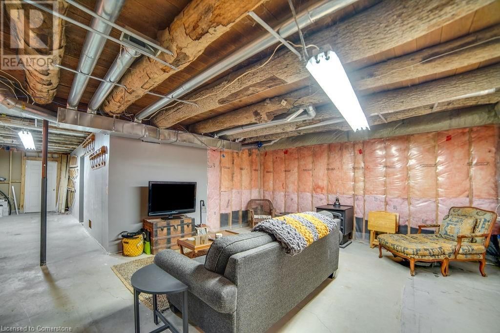 136 ERIE AVENUE SOUTH Image 31