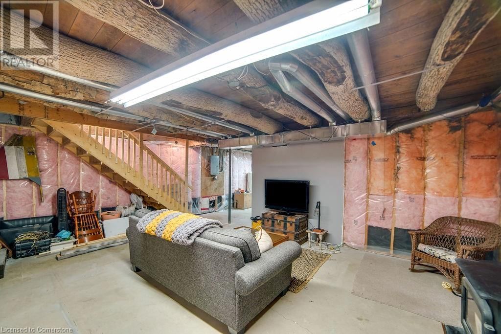 136 ERIE AVENUE SOUTH Image 32