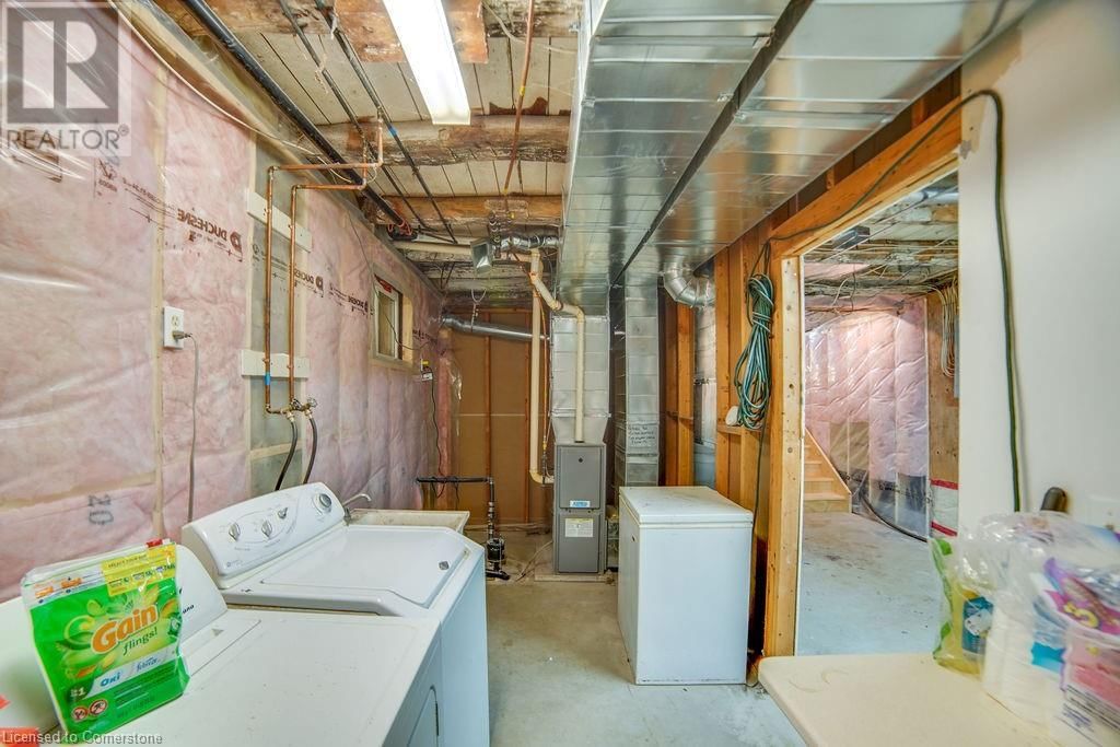 136 ERIE AVENUE SOUTH Image 35