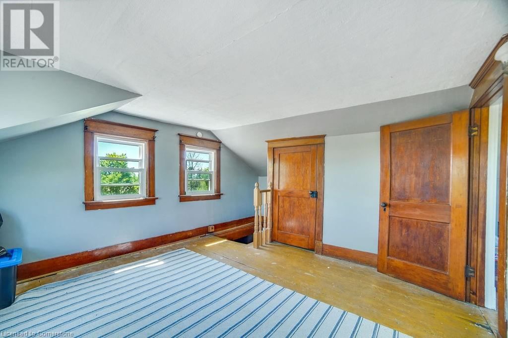 136 ERIE AVENUE SOUTH Image 36