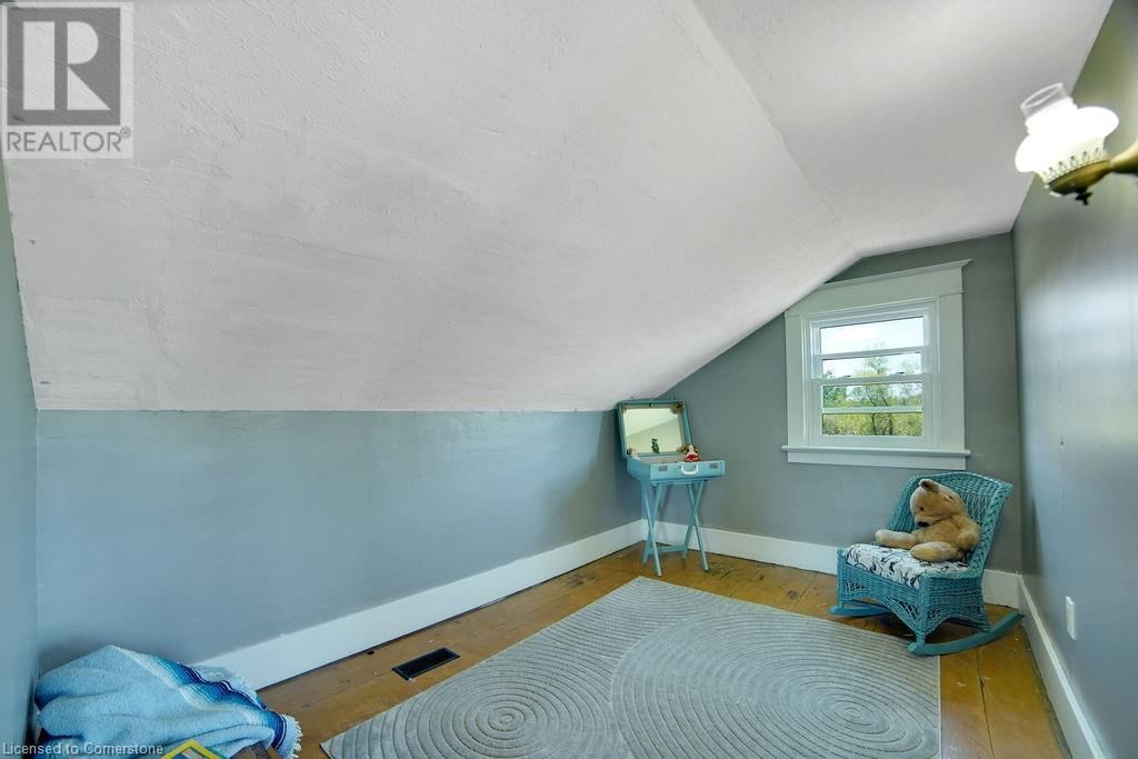 136 ERIE AVENUE SOUTH Image 37