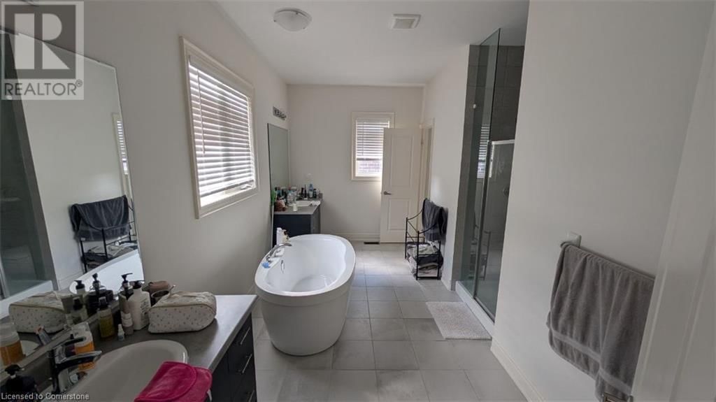 20 ZIMMERMAN GARDENS Image 17