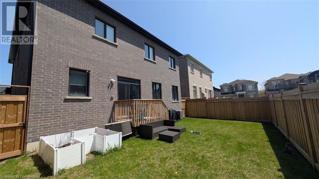 20 ZIMMERMAN GARDENS Image 37