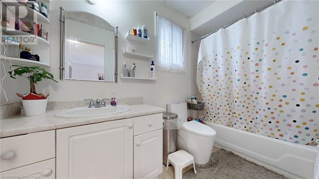 191 CARROLL CRESCENT Image 14