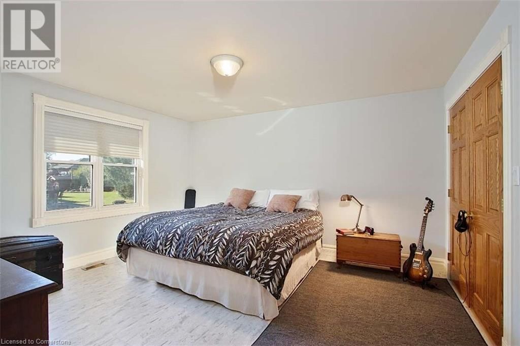 230 FREDERICK COURT Image 11