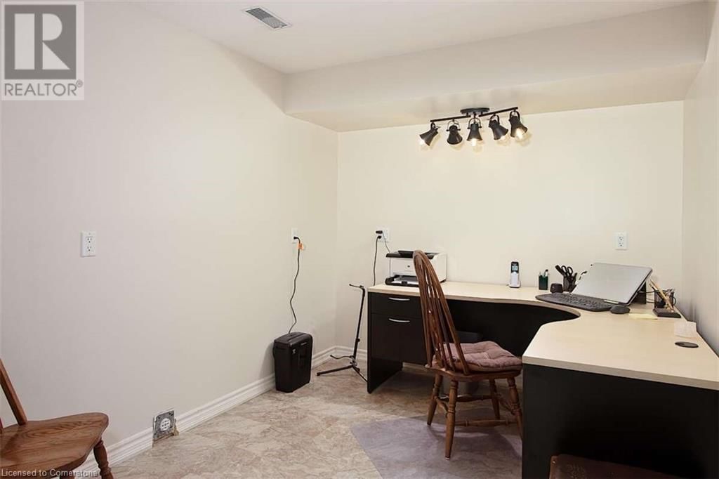 230 FREDERICK COURT Image 18
