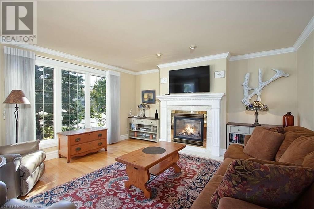230 FREDERICK COURT Image 4