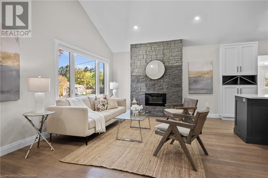 1041 SHEPHERD'S DRIVE Image 10