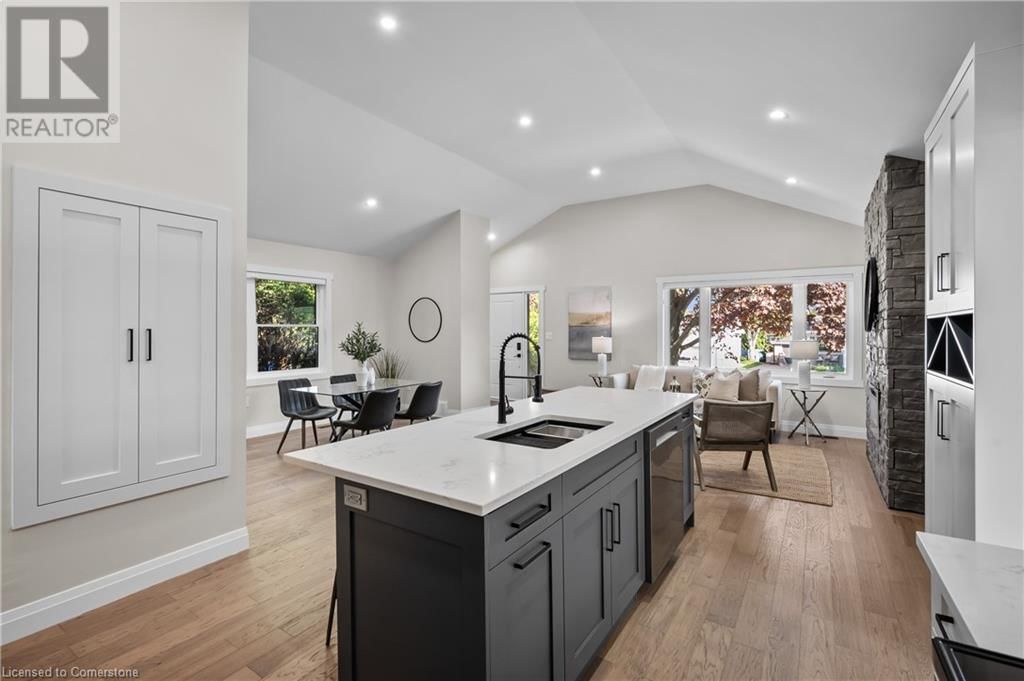 1041 SHEPHERD'S DRIVE Image 15