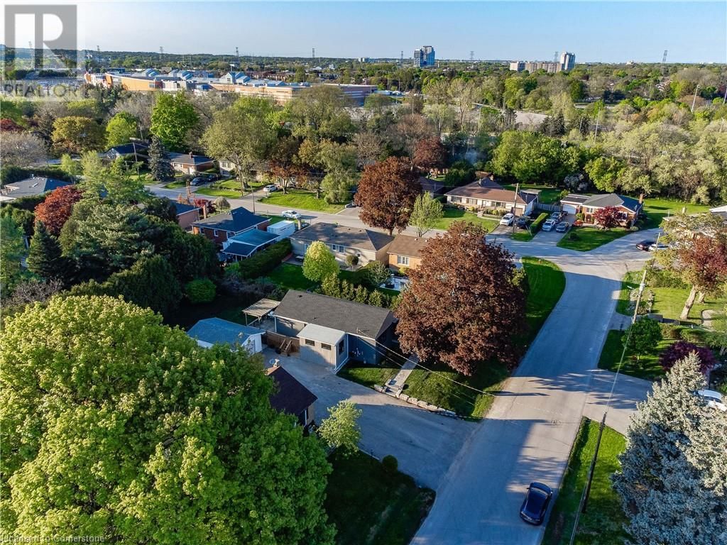 1041 SHEPHERD'S DRIVE Image 4