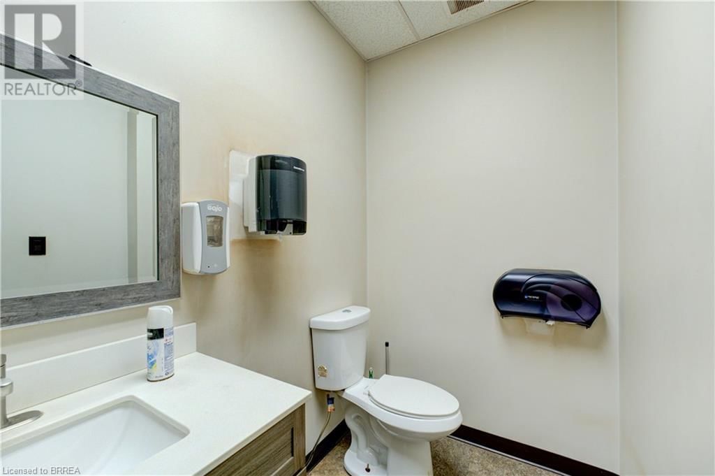 10 SPALDING DRIVE Image 14