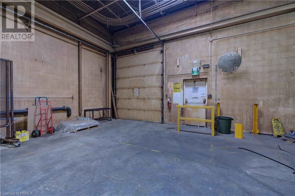 10 SPALDING DRIVE Image 21