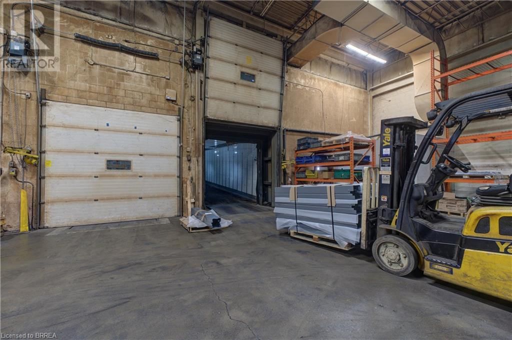 10 SPALDING DRIVE Image 23
