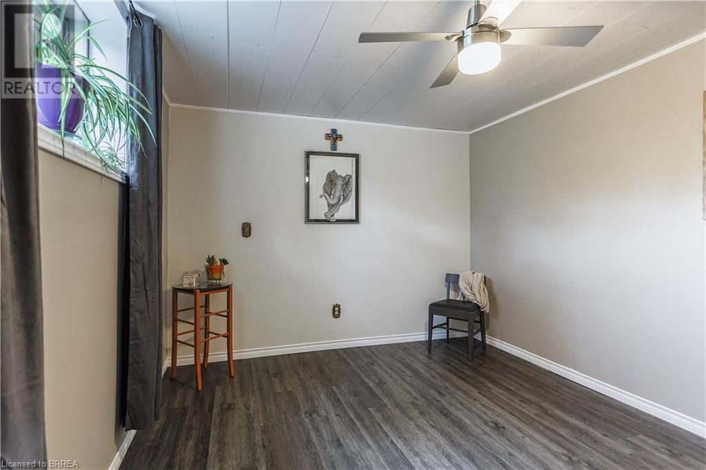 256 DONLY DRIVE SOUTH Image 34