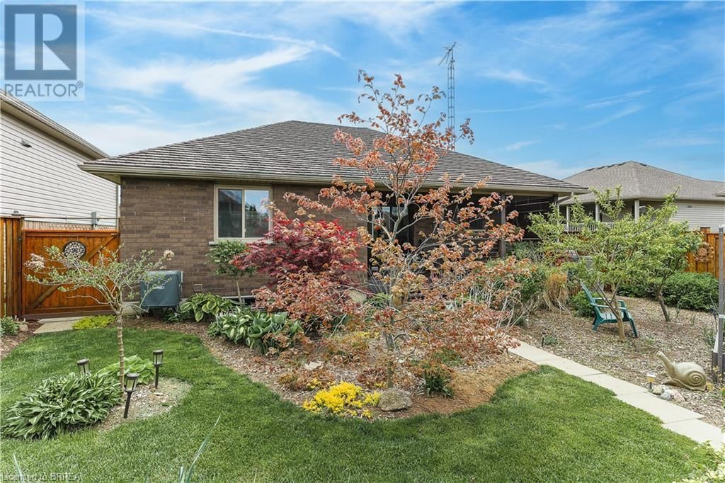 256 DONLY DRIVE SOUTH Image 40