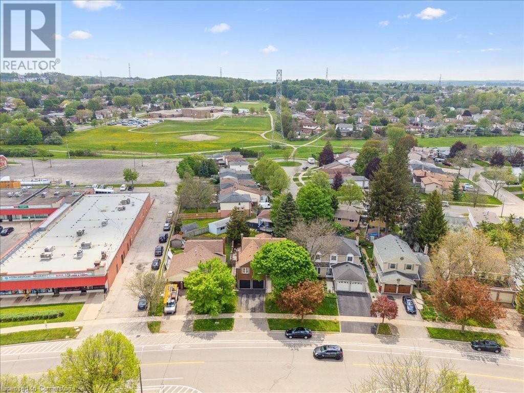 464 WESTHEIGHTS DRIVE Image 3