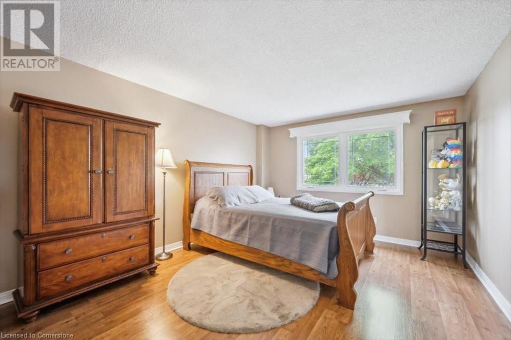 464 WESTHEIGHTS DRIVE Image 32