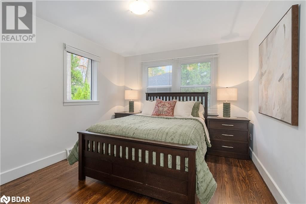 23 BARRIE TERRACE Image 28