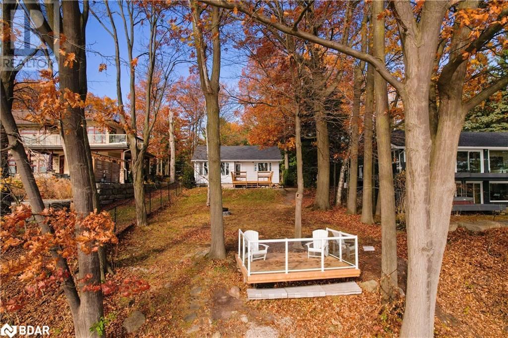 23 BARRIE TERRACE Image 37
