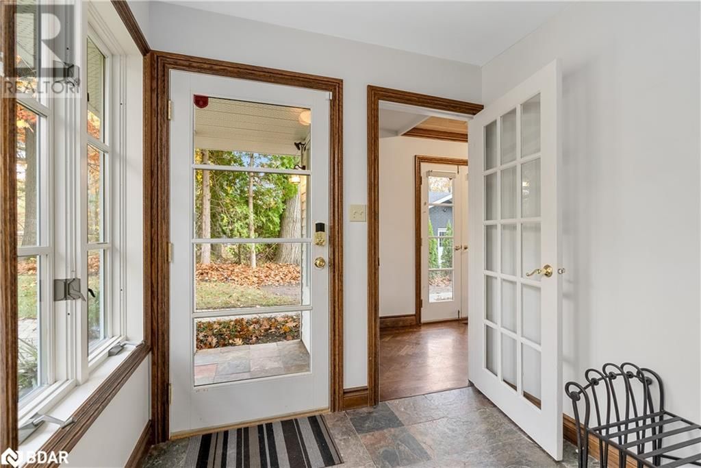 23 BARRIE TERRACE Image 5