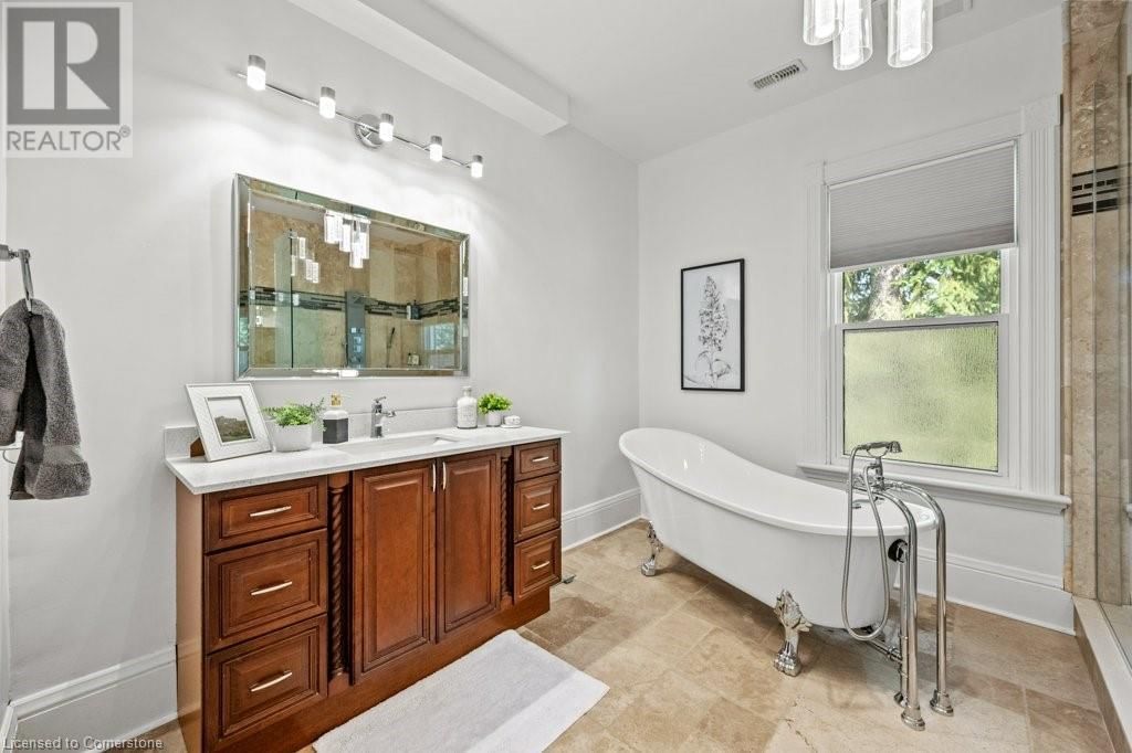 89 LYNDEN ROAD ROAD Image 26