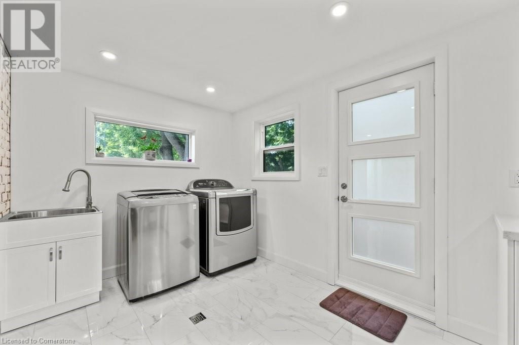 89 LYNDEN ROAD ROAD Image 30