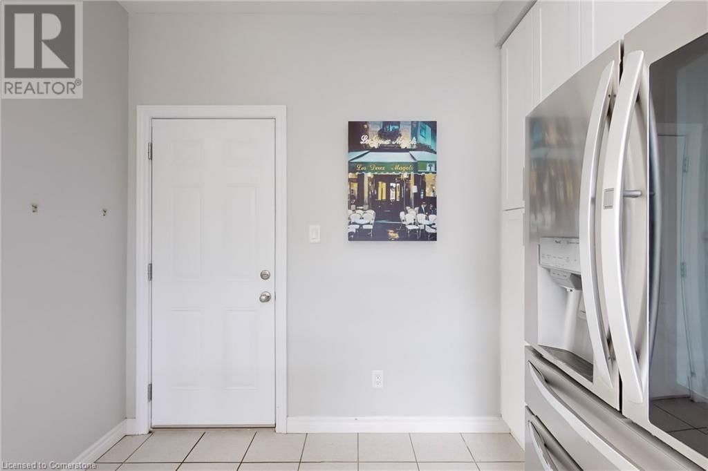 11 - 22 GLEASON CRESCENT Image 21