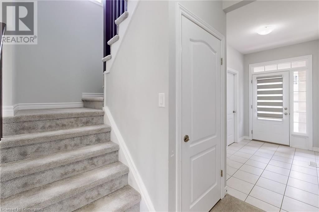 11 - 22 GLEASON CRESCENT Image 24