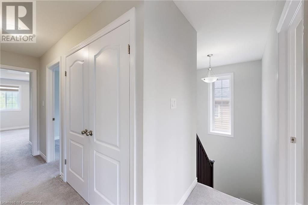11 - 22 GLEASON CRESCENT Image 26