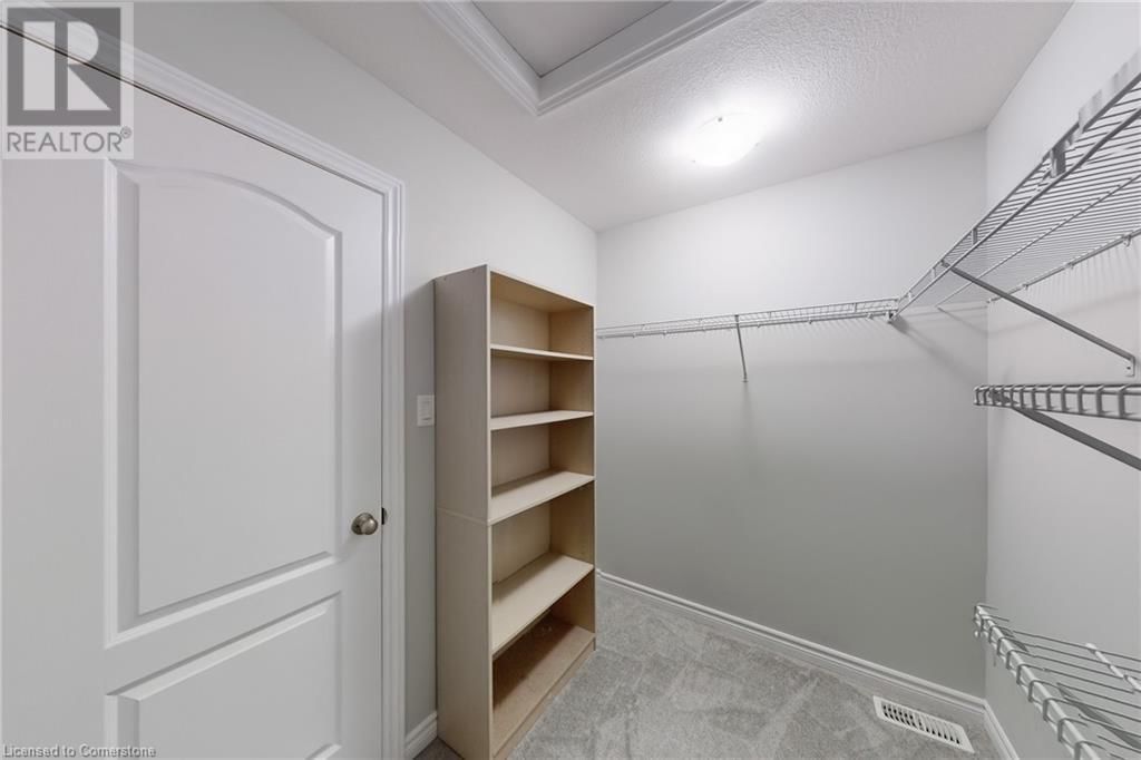 11 - 22 GLEASON CRESCENT Image 31