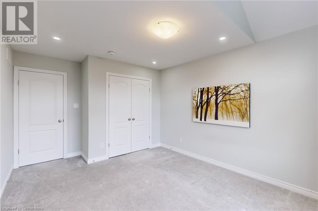 11 - 22 GLEASON CRESCENT Image 38