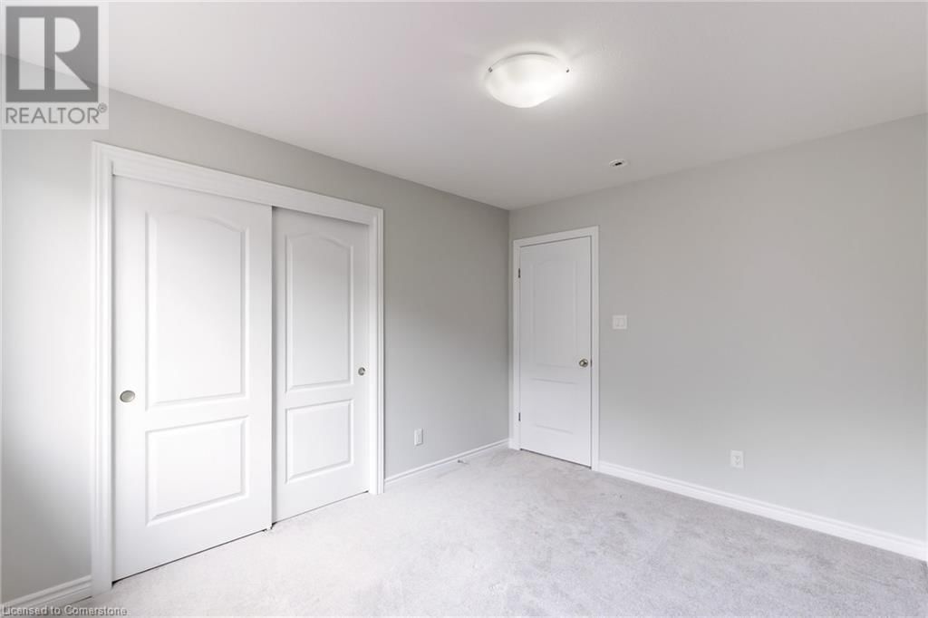 11 - 22 GLEASON CRESCENT Image 44