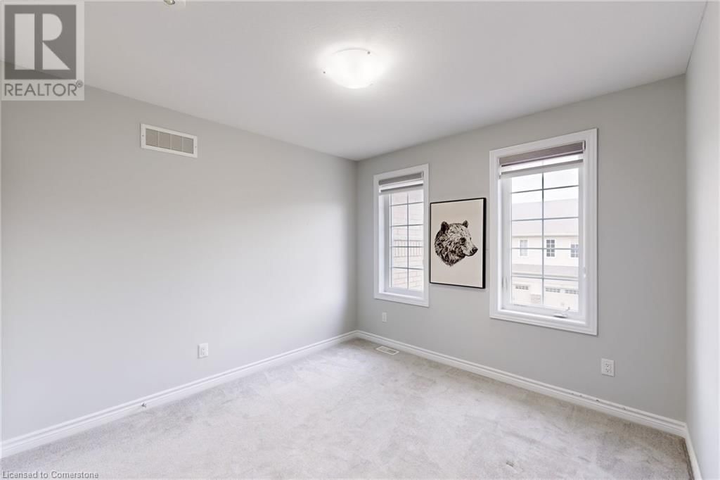 11 - 22 GLEASON CRESCENT Image 45