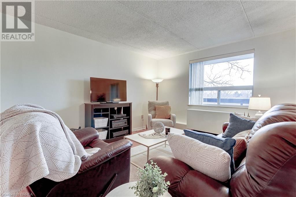 205 - 88 TOLLGATE ROAD Image 5