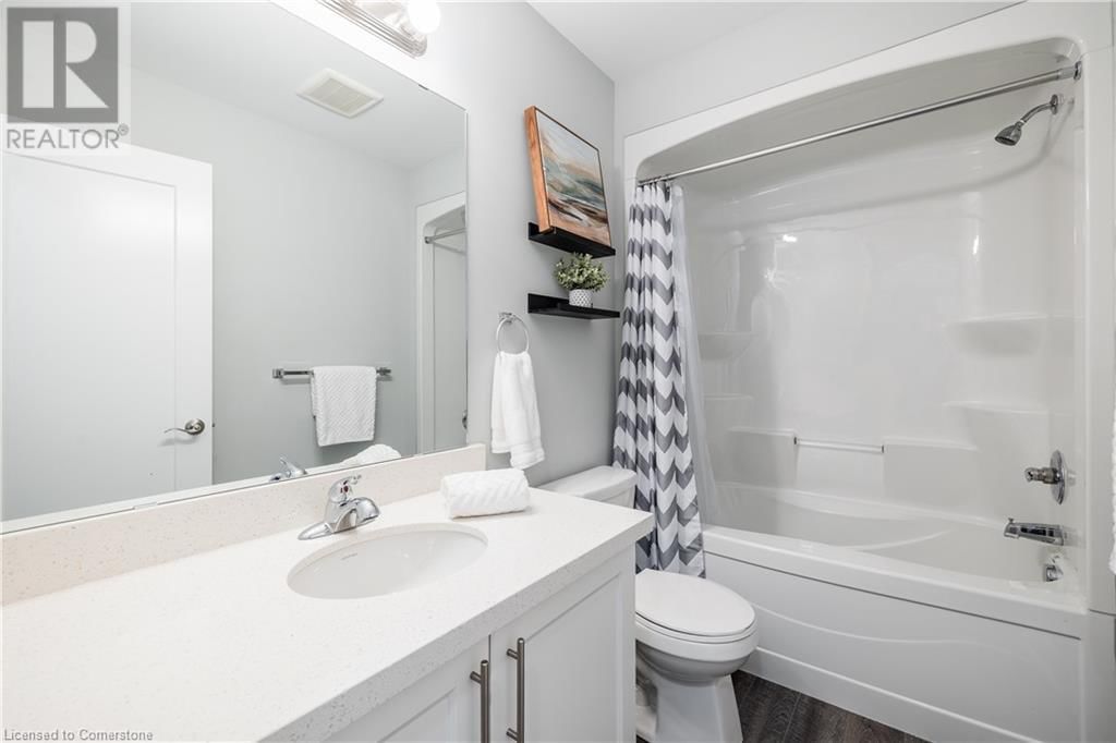 51 LAGUNA VILLAGE CRESCENT Image 22