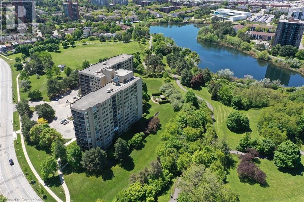 303 - 6500 MONTEVIDEO ROAD Image 2
