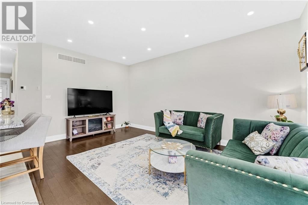 52 MONARCH WOODS DRIVE Image 10