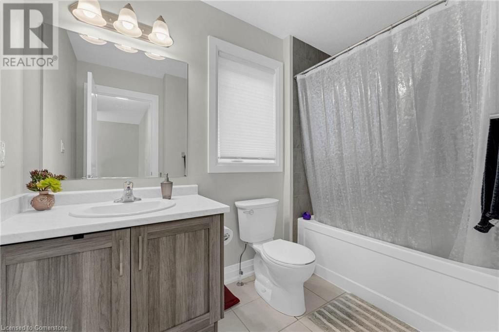 52 MONARCH WOODS DRIVE Image 25
